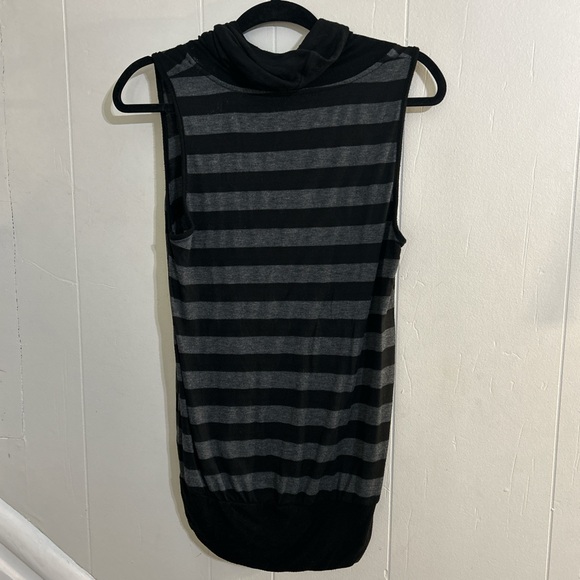 Forever 21 Black and grey, striped cowl neck sweater - Size L - sleeveless - Picture 3 of 6